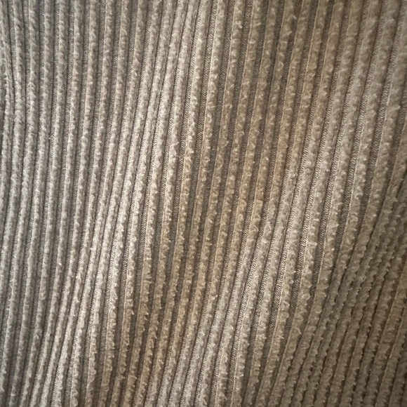 Alo Muse Sweatpant and Hoodie in Gravel Heather - Picture 7 of 8